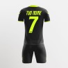 KIT CALCIO KOSMO NERO/GIALLO FLUO | STORE UFFICIALE ITALIA ZEUS SPORT